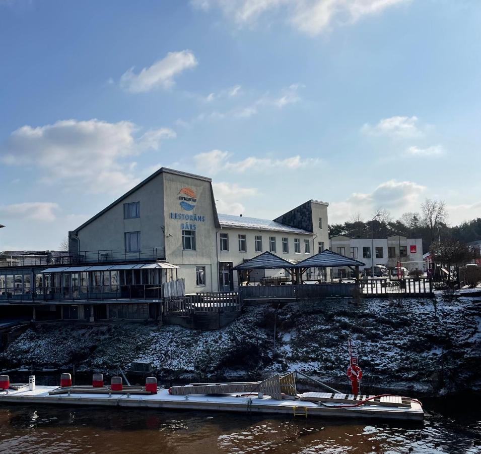 Hotel Mare & Restaurant Roja Exterior photo