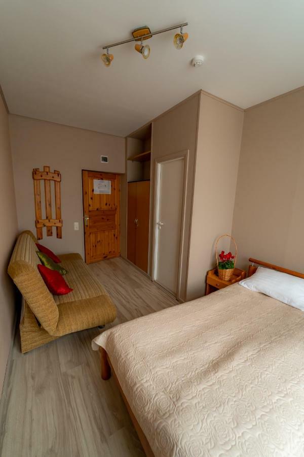 Hotel Mare & Restaurant Roja Exterior photo